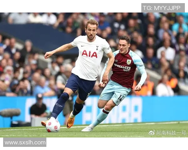 凯恩的传奇之路：从足球天才到世界级教练的华丽转身